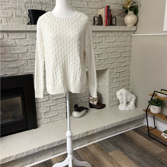 GAP Sweaters - GAP Ivory Knit Textured Pointelle Crew Neck Sweater Women's Size XS Soft